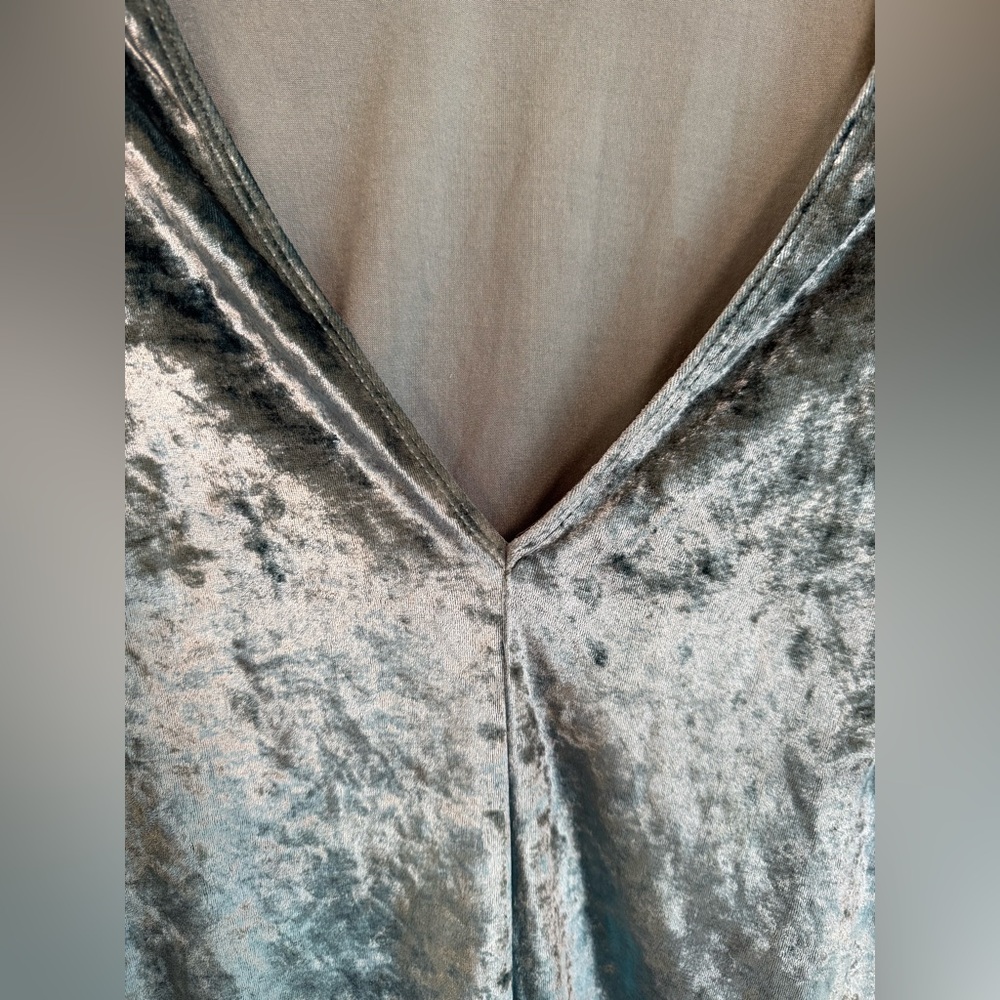 Free People Don’t You Wish Velvet Bodysuit *GOOD USED CONDITION* - Picture 4 of 10